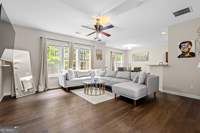 Foto del edificio - 3251 Saville St SW