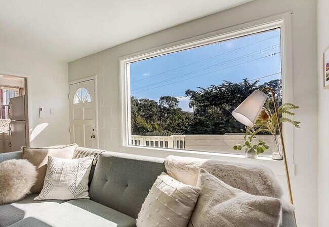 Foto del edificio - 12 Ocean View Ave