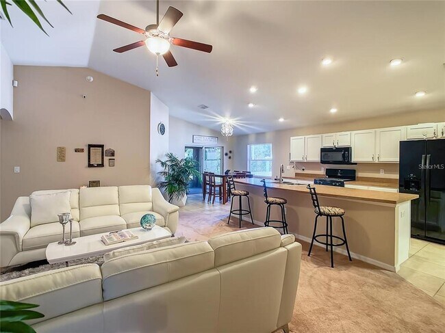 Foto del edificio - 2112 Bretton Ridge Blvd