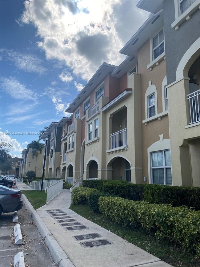 10885 NW 89th Terrace Unit 107, Doral, FL 33178 Condo for Rent in