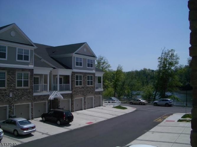 108 Birch Ct, Cedar Knolls, NJ 07927 Condo for Rent in Cedar Knolls