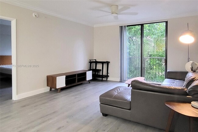 Foto del edificio - 1919 Van Buren St