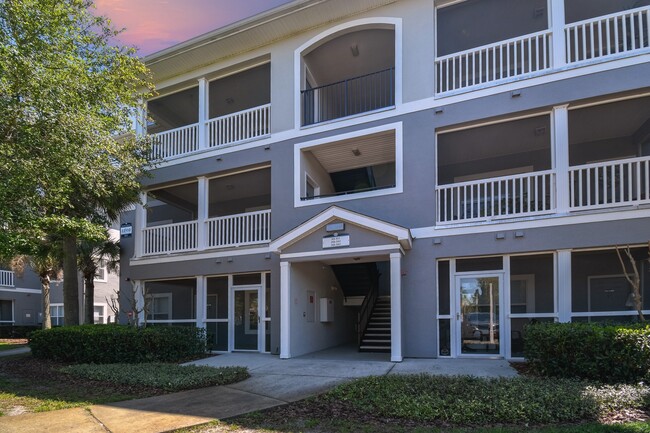 Building Photo - The Columns at Bear Creek