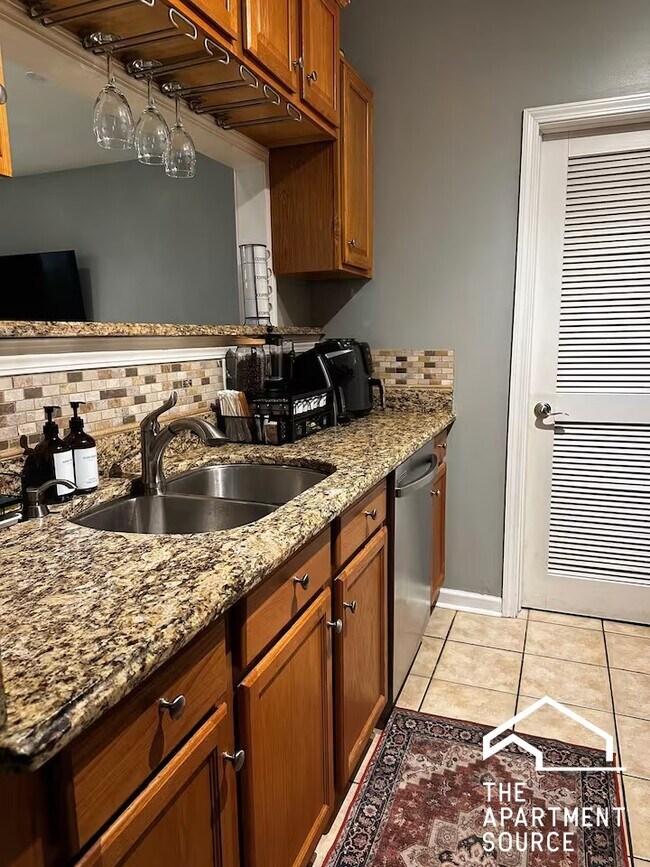 Foto del edificio - 811 S Kedzie Ave