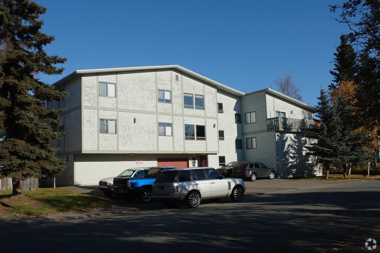 Primary Photo - 329 E 14th Ave