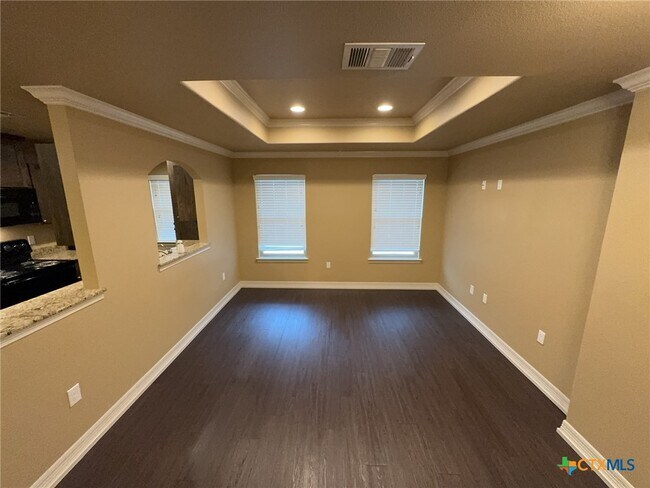 Foto del edificio - 2710 S Clear Creek Rd