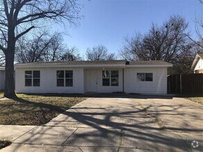 Building Photo - 609 Grande Dr