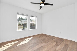 Building Photo - 2812 Truxillo St