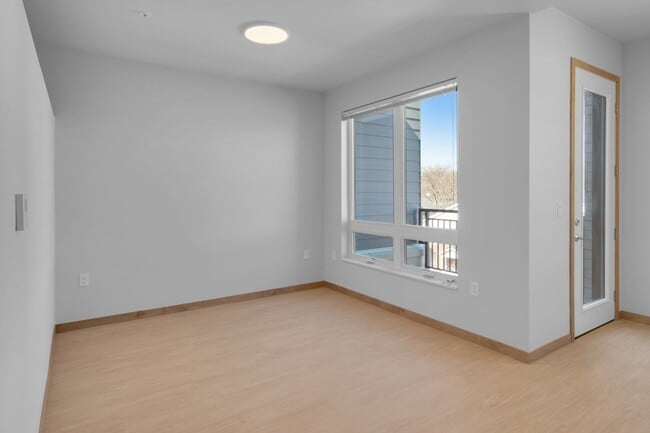 Interior Photo - The Urbane
