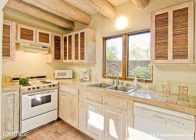 Foto del edificio - 924 Canyon Rd