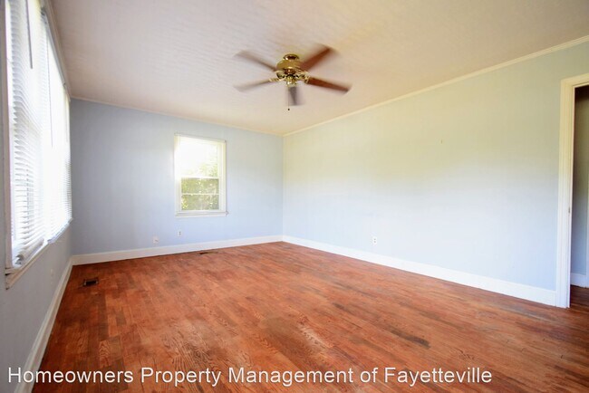 Building Photo - 3 br, 1 bath House - 3302 Boone Trail