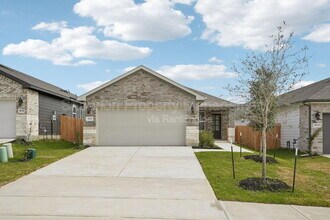 Building Photo - 18726 Timber Gln Dr