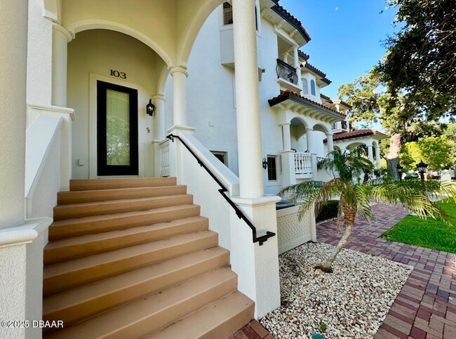Building Photo - 5090 Riverside Dr