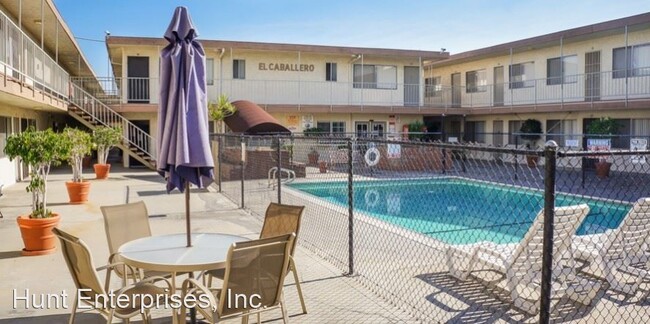 Foto del edificio - 13724 Chadron Ave