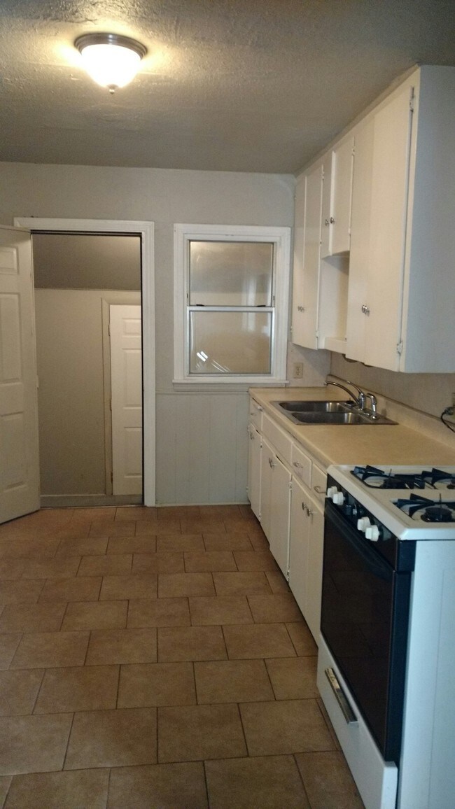 Building Photo - 1168 Windemere Ave