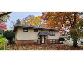 Building Photo - 1738 Hawthorne Ave E