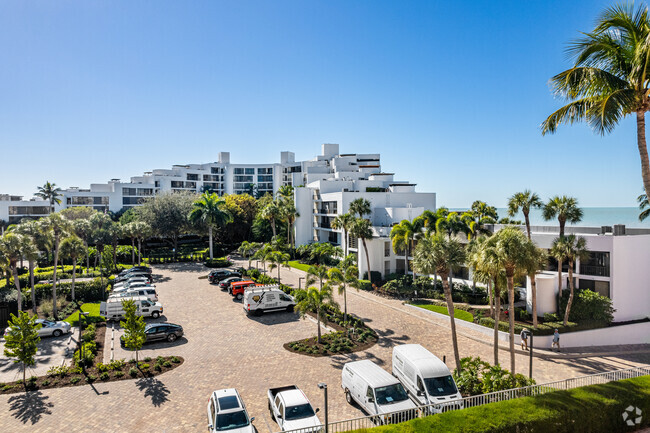 Building Photo - Admiralty Point Condominium