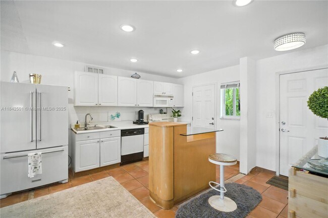 Foto del edificio - 1170 NE 191st St