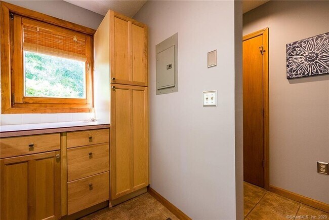 Foto del edificio - 26 Courtland Dr