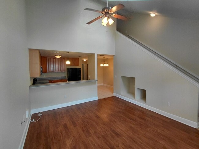 Building Photo - 3150 Sawtooth Dr