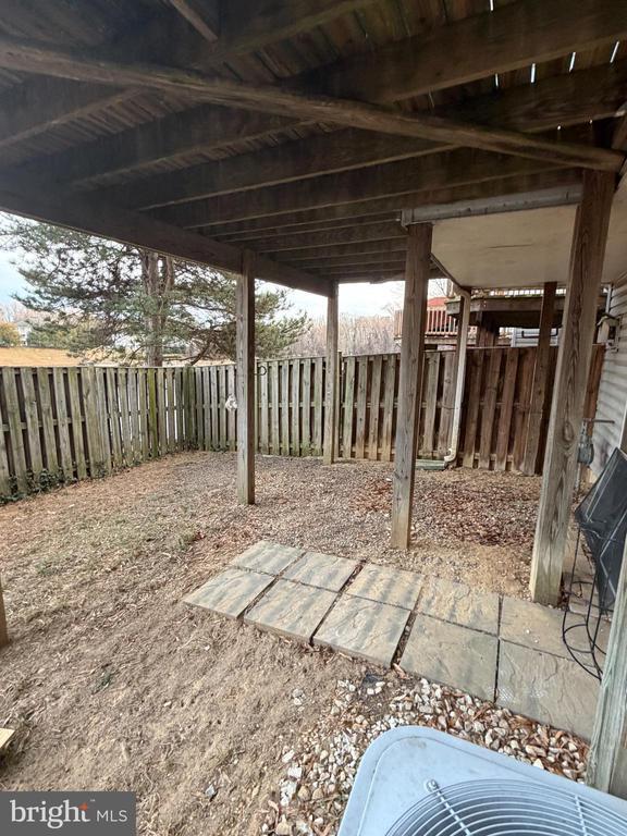 Foto del edificio - 14264 Madrigal Dr