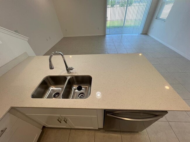 Foto del edificio - 1230 Wycliffe Wy