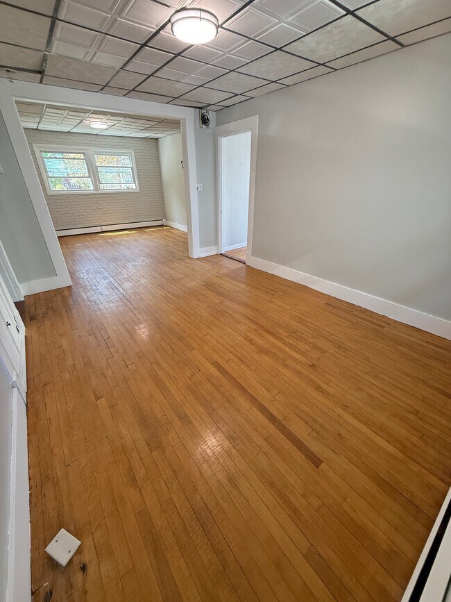 Espacio de sala/comedor - 37 Mead St