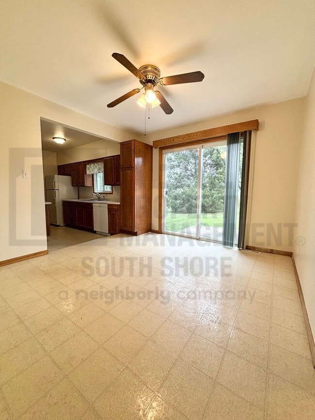 Building Photo - 1513 Monticello Park Dr