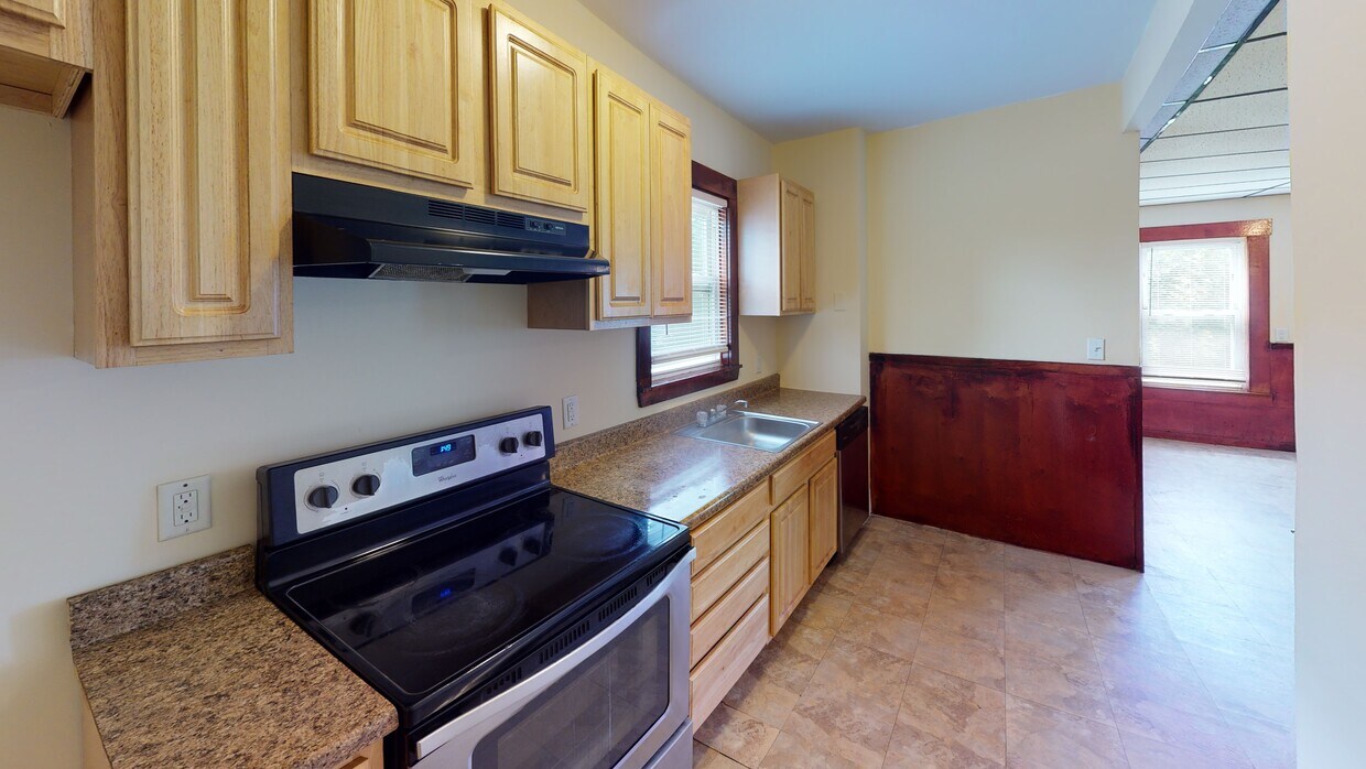Primary Photo - 19 Studley Ave