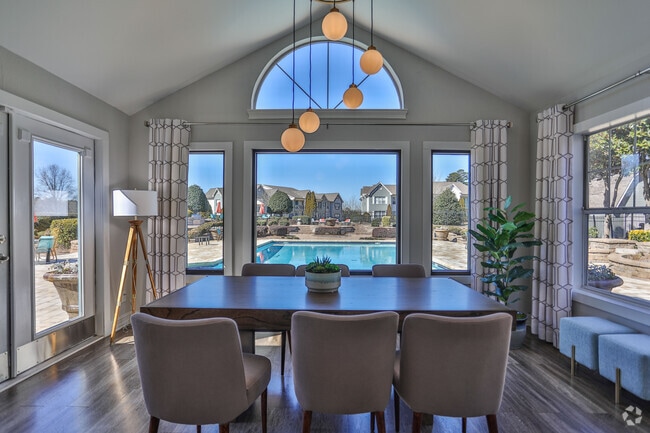 Clubhouse - The Weathersby at Station Circle
