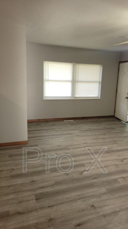 Foto principal - 825 S Cherokee St