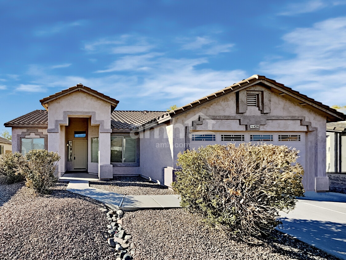 Primary Photo - 429 E Orchid Lane