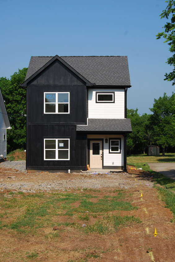 Primary Photo - 408 Farris Ave