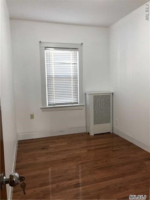 Building Photo - 84-27 60th Dr