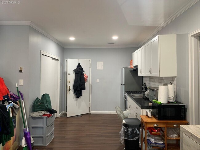 Foto del edificio - 21-29 Audrey Ave