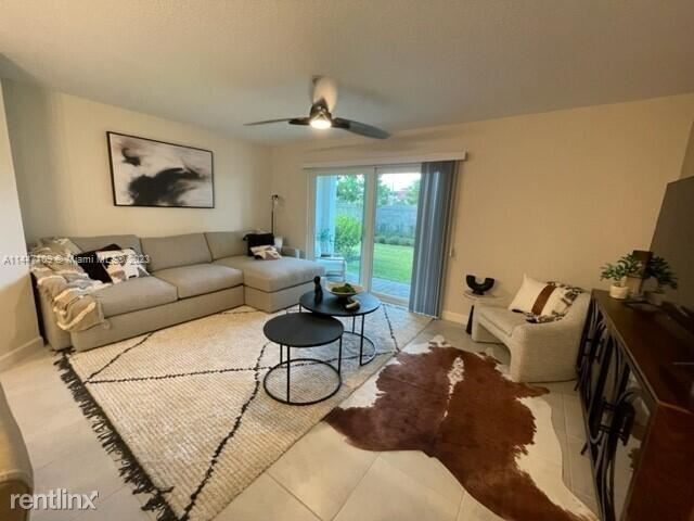 Foto del edificio - 3 br, 2.5 bath House - 6823 Broadwater Ln