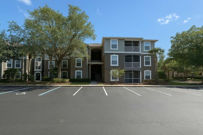 Building Photo - The Overlook - Baymeadows