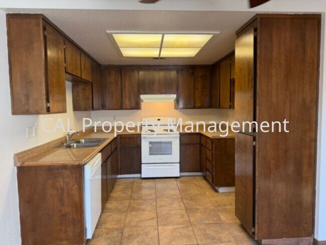 Foto del edificio - Northgate Village Condo 2 Bed/1 Bath!