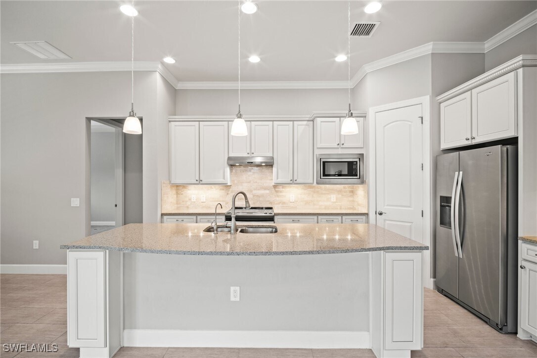 Foto principal - 20506 Corkscrew Shores Blvd