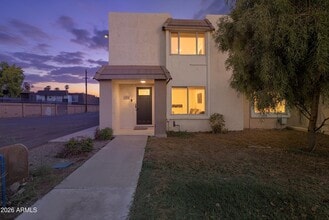 Building Photo - 7126 N 19th Ave