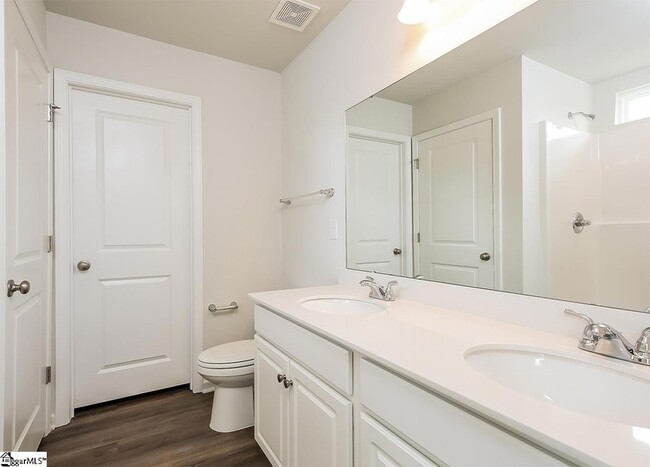 Building Photo - 239 Kelly Farm Rd