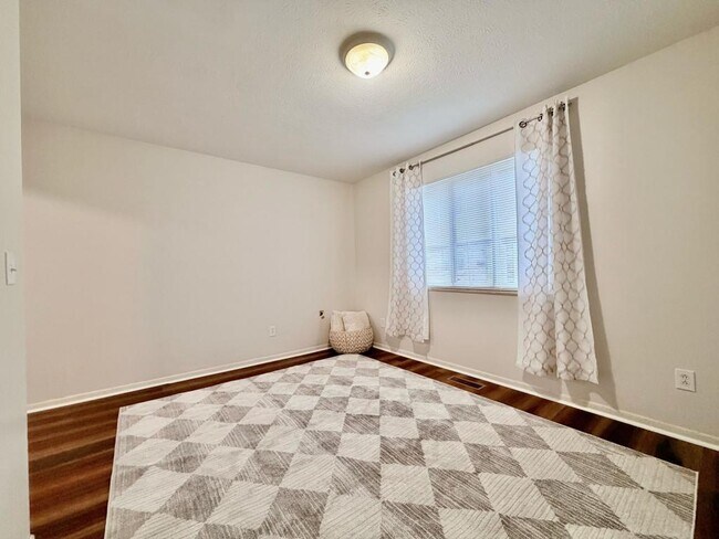 Foto del edificio - 2608 Avery St
