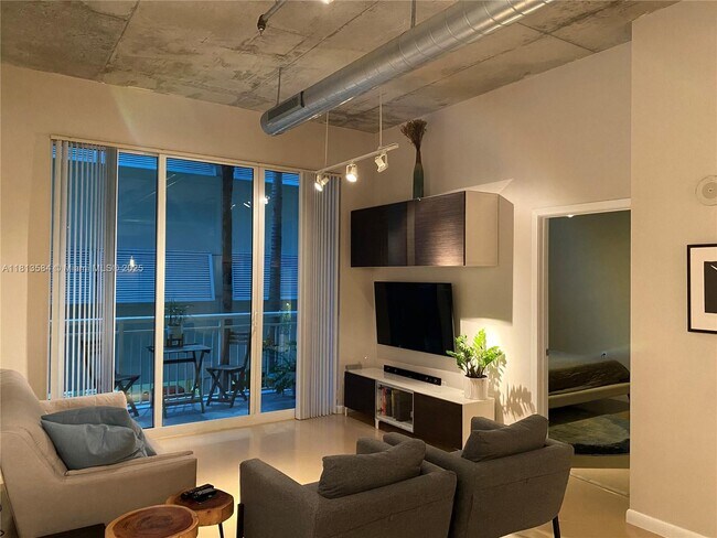Foto del edificio - 2001 Biscayne Blvd