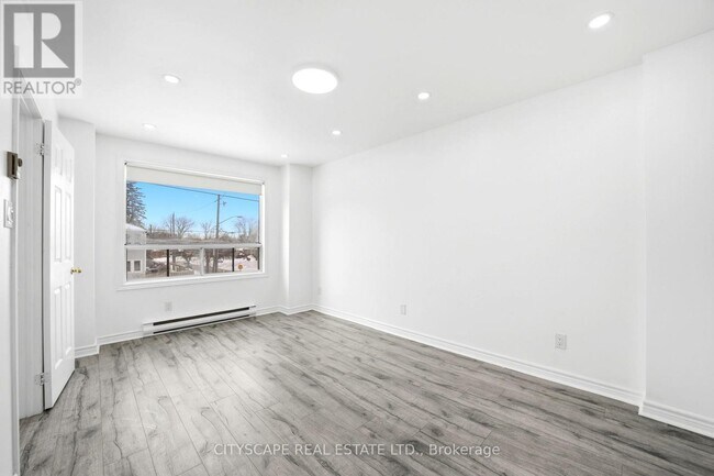 Building Photo - 759 Midland Ave