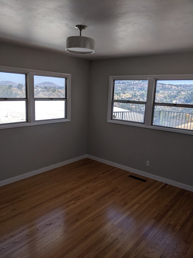 Building Photo - Redding