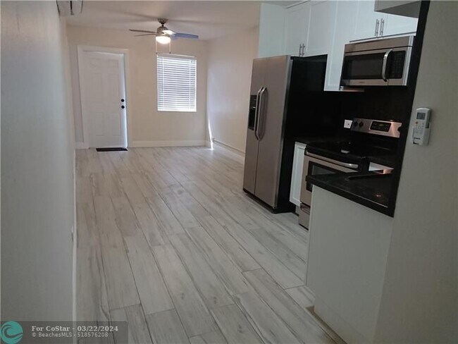 Foto del edificio - 4326 SW 56th Ave