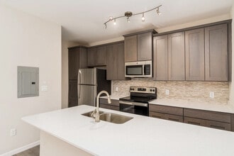 Building Photo - TGM Meadow View