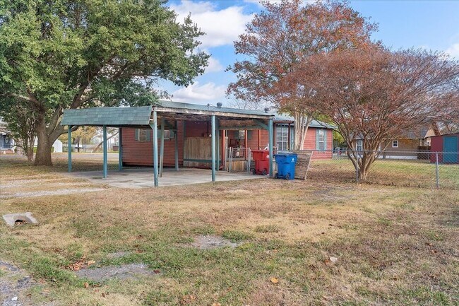 Building Photo - 519 Tolson Ave