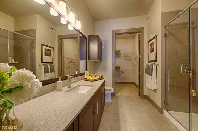 Building Photo - 1 br, 1 bath Condo - 150 Gessner Rd 524