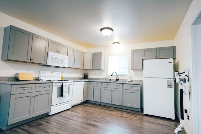 Foto del edificio - 48421 Murwood Ave